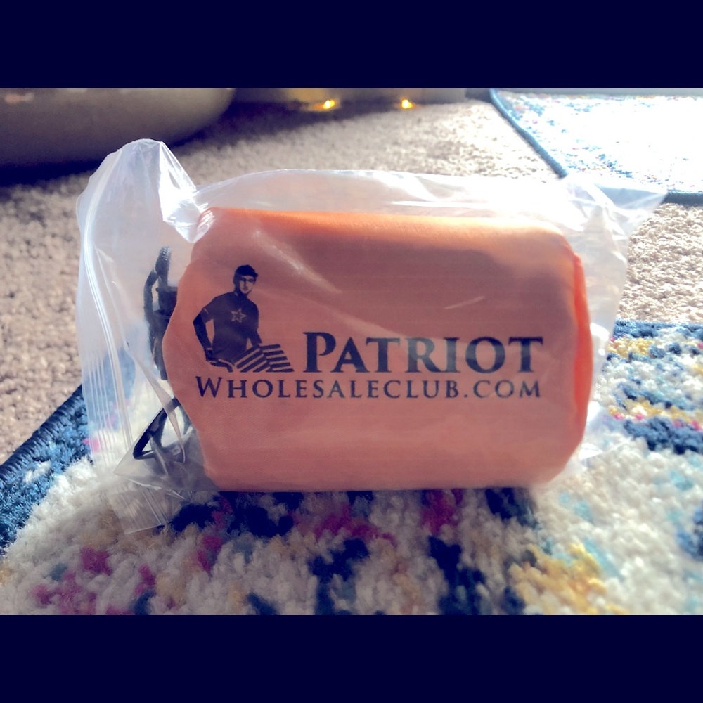 🥳 FREE!! Emergency Sleeping Bag w/$30 purchase